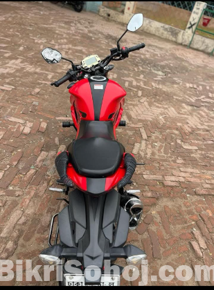 Suzuki Gixxer